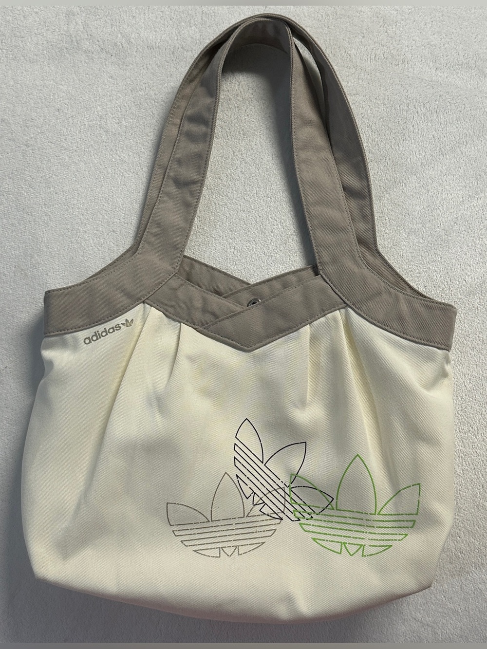 Y2K '05 ADIDAS white beige small canvas graphic print shoulder bag.